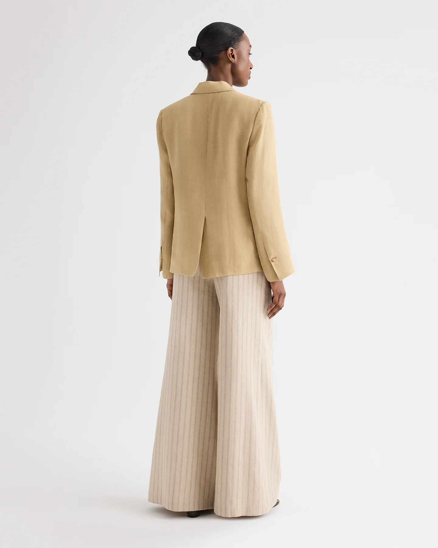 Boy Blazer in Fluid Linen - Image 5