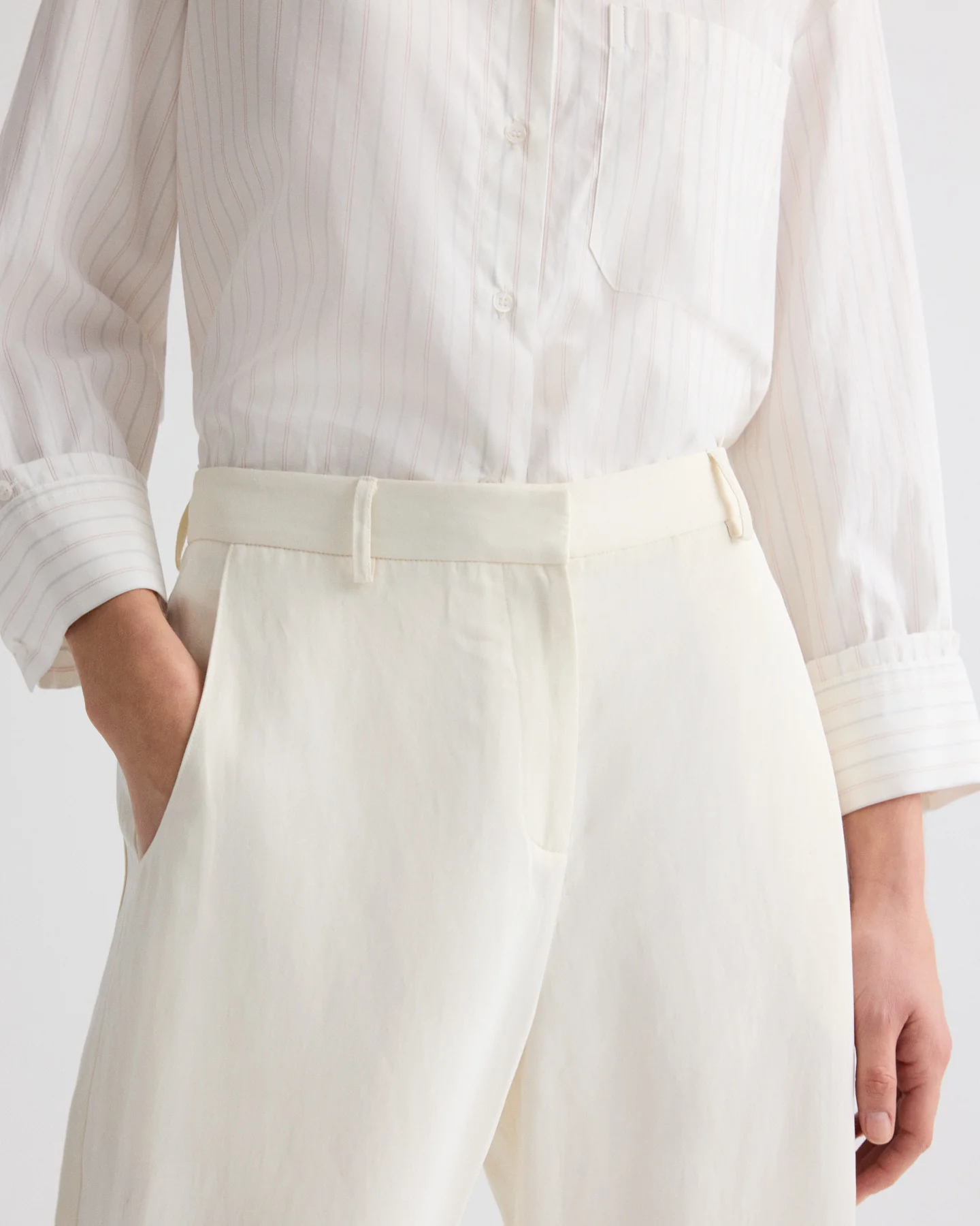 Jett Pant in Coated Viscose Linen - Image 3